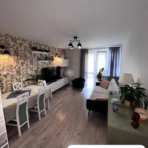Mieszkanie dwupokojowe blisko SUNTAGO DEEPSPOT, viešbutis mieste Mszczonów