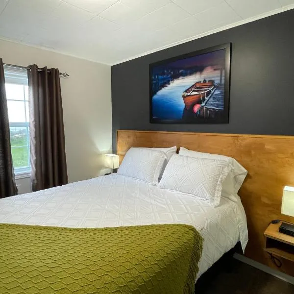 Buoy & Arrow Suites, hotel em Rocky Harbour