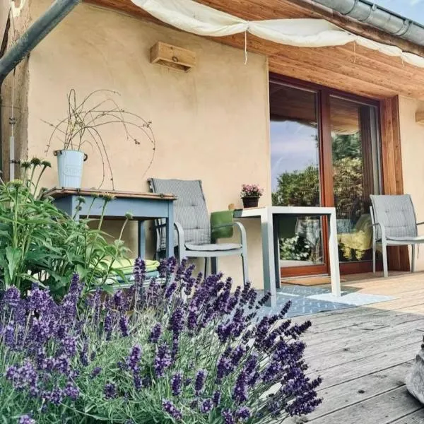 Small house with a garden in the heart of Slavkov, Hotel in Austerlitz