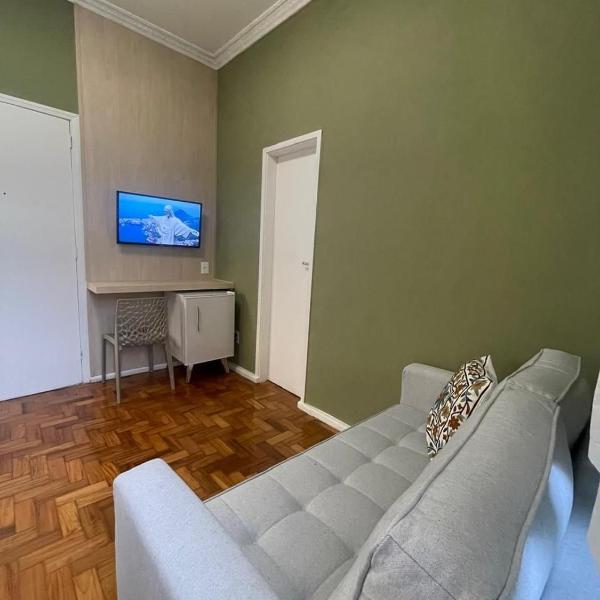 Green House - Lindo Quarto e Sala, próximo a Lapa