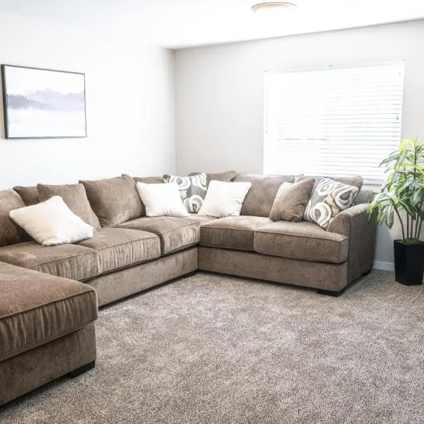 Luxurious Townhome Suites Near Airport #4, ξενοδοχείο σε Idaho Falls