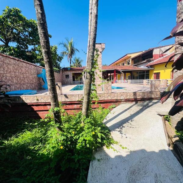 Quarto 2 pessoas em pousada com piscina e lazer