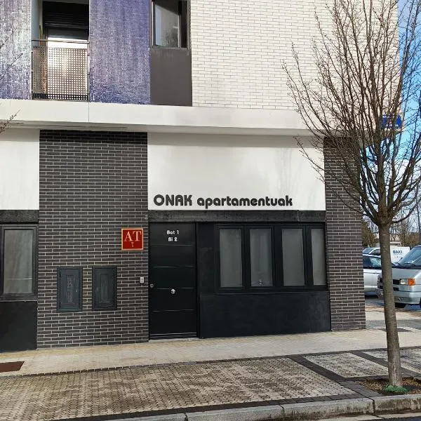 Apart Onak 2 - Parking - 1cama y 1sofá cama – hotel w mieście Lasarte