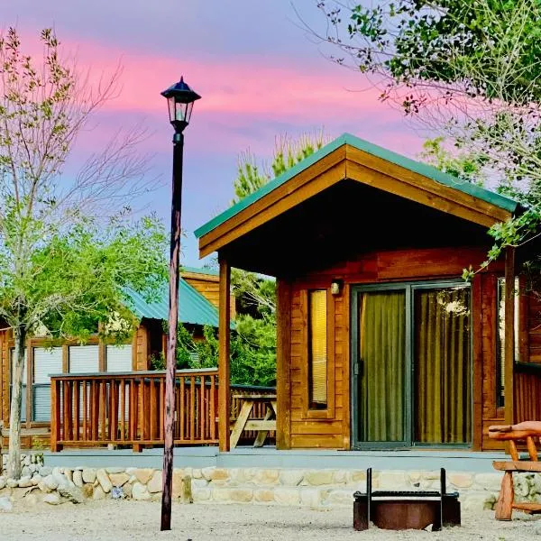 Boulder Creek RV Resort: Lone Pine şehrinde bir otel