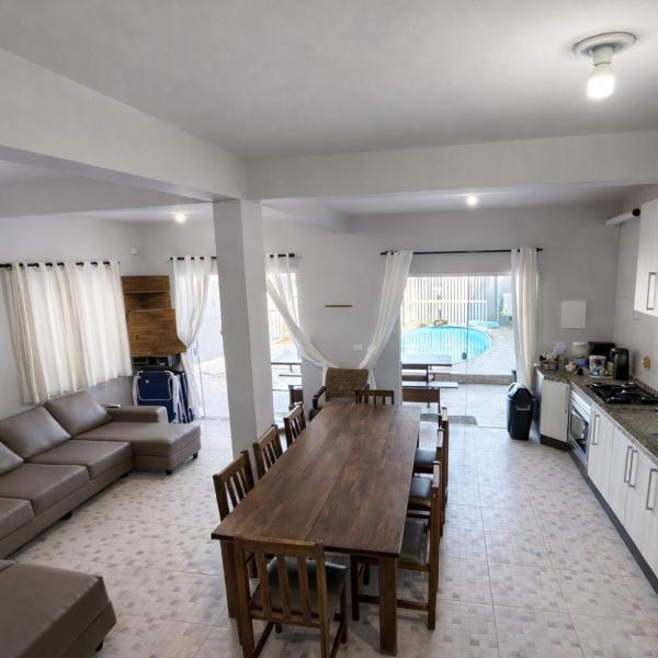 Casa com Piscina e Churrasqueira a 300m do Mar Ar Condicionado nos 3 Quartos - Foto 5