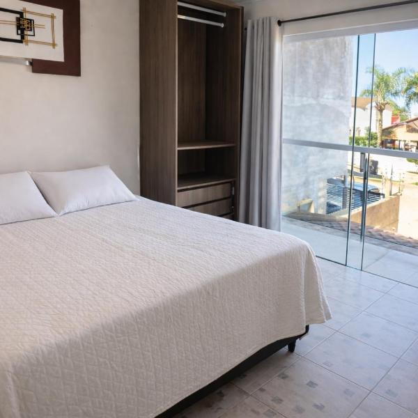 Casa com Piscina e Churrasqueira a 300m do Mar Ar Condicionado nos 3 Quartos - Foto 2