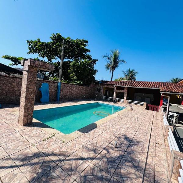 Quarto até 6 pessoas com piscina e área de lazer