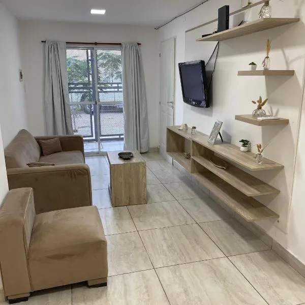 Karina Apartamentos, hotelli kohteessa La Rioja