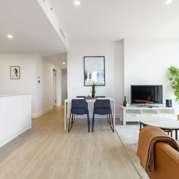 Modern City Apt with Pool, Gym and Lake Access - Hosted by Canstay, hotel en Canberra