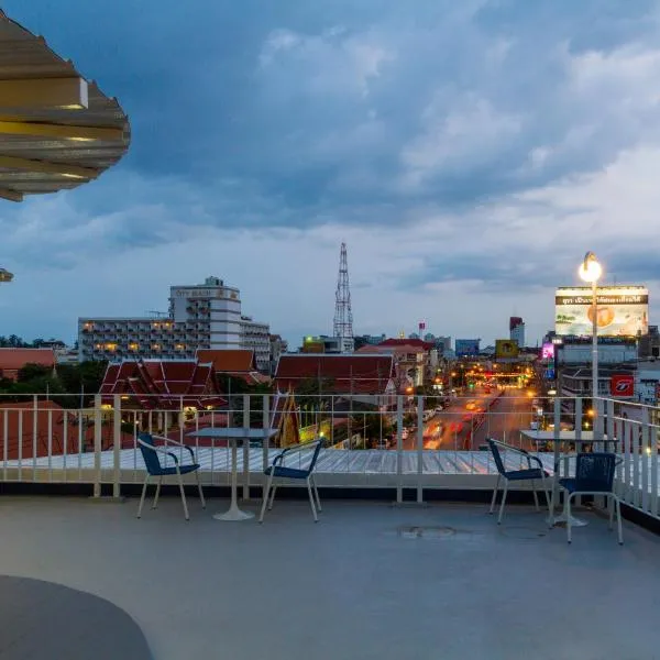 The Moon Hostel Huahin, hotel v destinaci Hua Hin