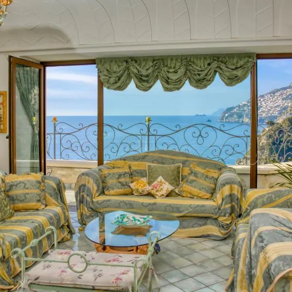 Albergo La Conca Azzurra، فندق في كونكا دي ماريني