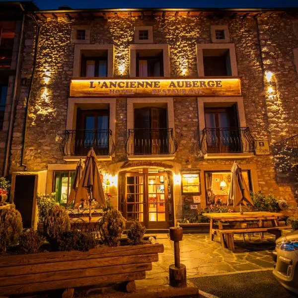 Logis Hôtel Restaurant L'ancienne Auberge, hotel v destinácii Bolquere Pyrenees 2000