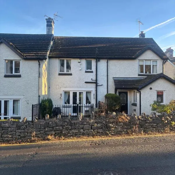 Grayrigge Croft Cottage, hotel in Grange Over Sands