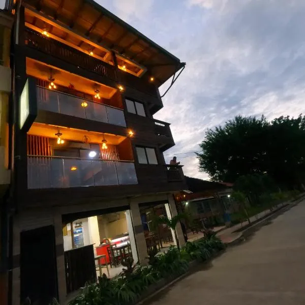 Petra Hotel, hótel í Nuquí