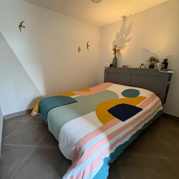 Grand studio au calme, lumineux et cosy, hotel i Muret