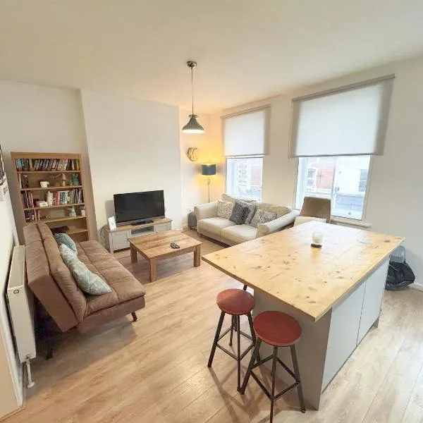 Wonderful 3 Bed in Old Market, hotel i Bristol