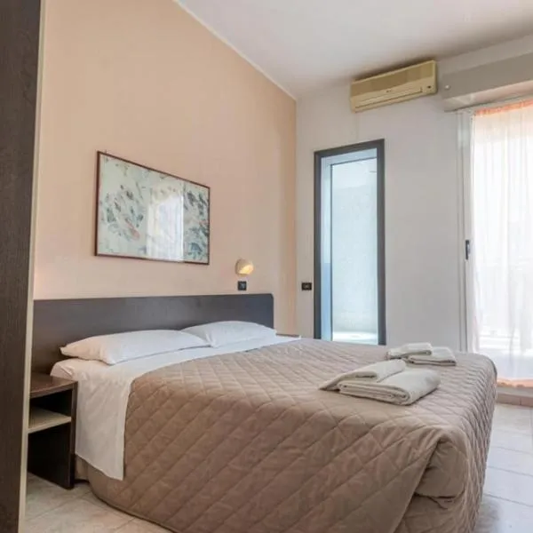 Hotel Villa Dina, hotel em Rimini