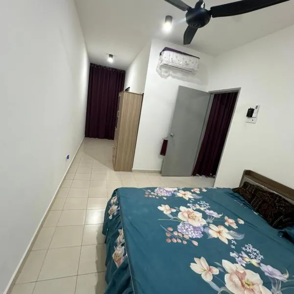 SSHOMESTAy, hotel in Kampong Jelatang