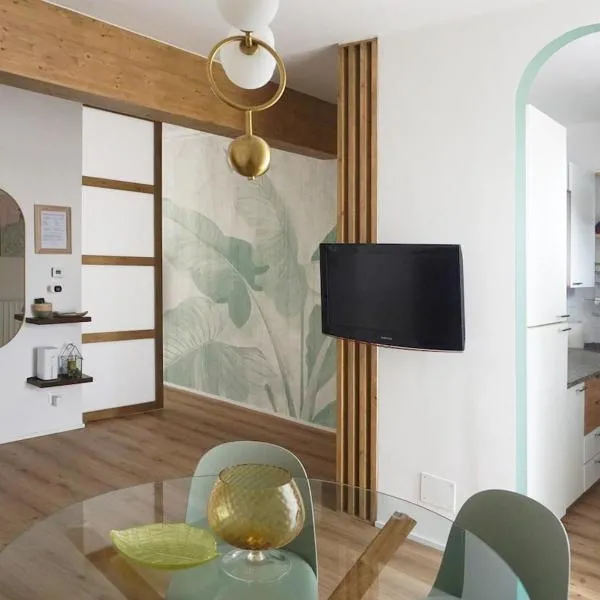 CASA DOLCE SOSTA - A heaven of light and hospitality - 2 camere, 3 ospiti - parcheggio gratuito, hotel in Jesi