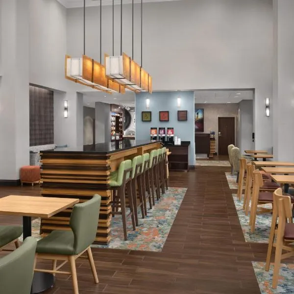 Hampton Inn & Suites Baltimore North/Timonium, MD, готель у місті Тімоніум