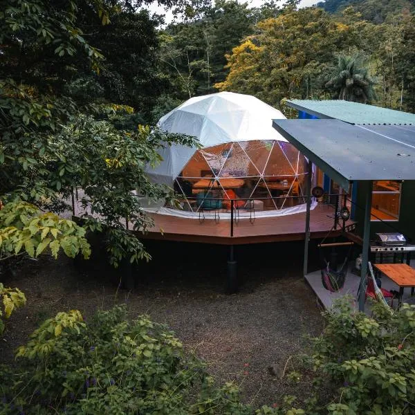 Bitzu Dome-Bijagua Riverside Glamping، فندق في بيجاغوا