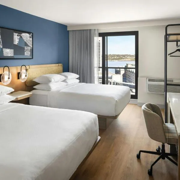 Delta Hotels by Marriott Halifax Downtown，哈利法克斯的飯店