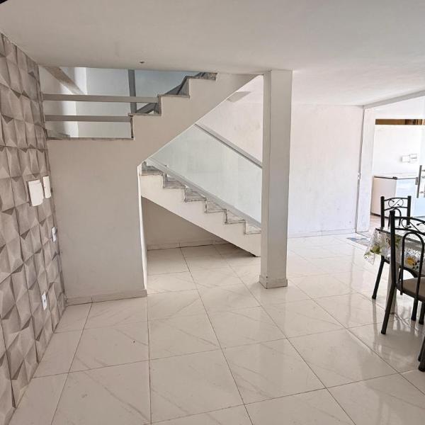 Linda Casa com Piscina próximo da praia - Foto 5