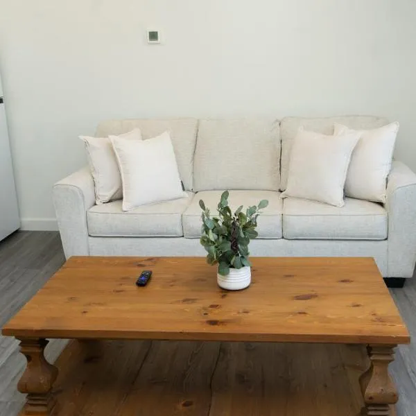 Peace Barn Getaway: Carrollton şehrinde bir otel