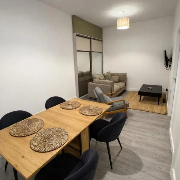 Kehoe's Haven Near Etihad Stadium & Coop Live Sleeps 4, Hotel in Manchester