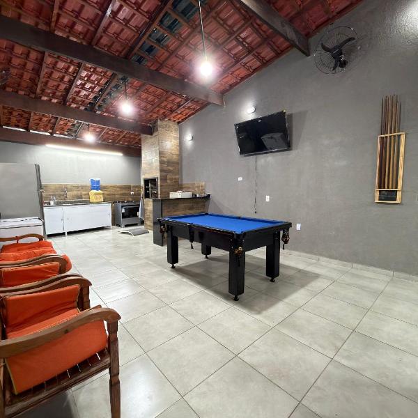 Casa para até 8 pessoas com Wi-Fi e mesa de sinuca