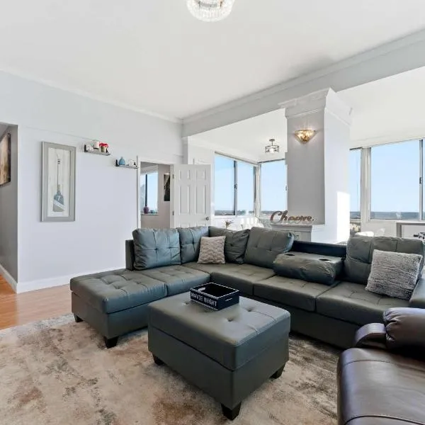 Spacious 3BR Condo in DTWN, khách sạn ở Atlanta