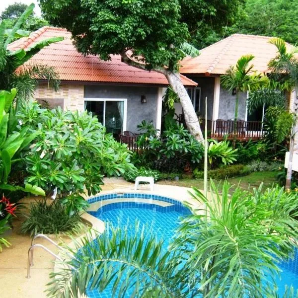 Pennapa Chalet, hotel v destinaci Chalong