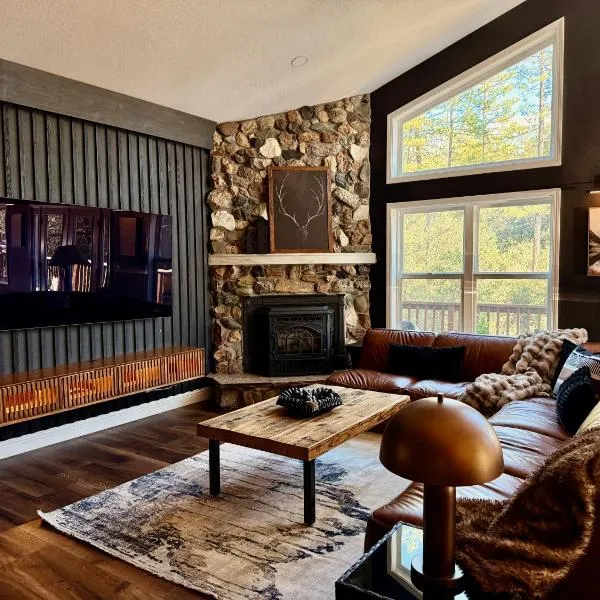 Mariposa में, होटल Elegant Blackwood Grove by Casa Oso