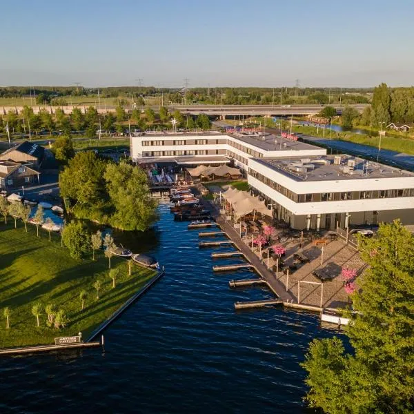 Leonardo Hotel Vinkeveen Amsterdam, hótel í Vinkeveen