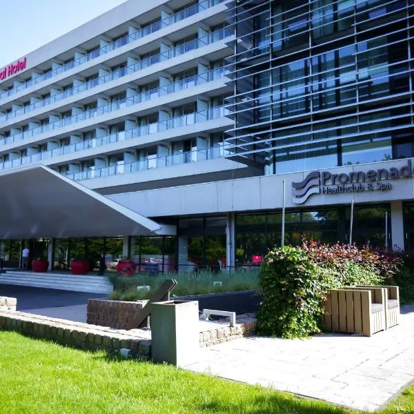 Leonardo Royal Hotel Den Haag Promenade, хотел в Хага
