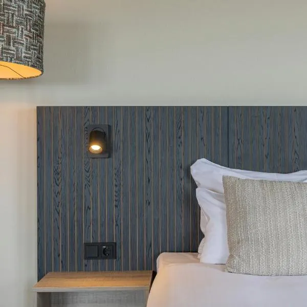 Leonardo Hotel IJmuiden Seaport Beach, מלון באיימאודן