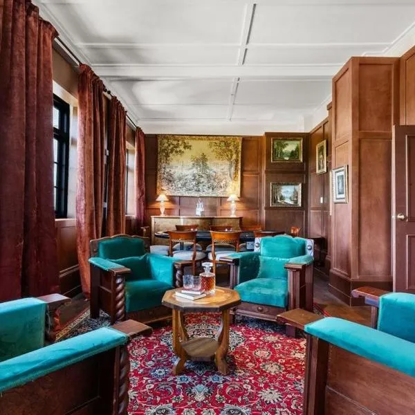 The Robertson Hotel, hotel v mestu Robertson