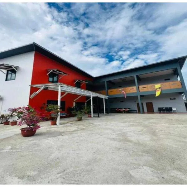 Hotel O Lundu Town Homestay, Kpg Dagang, hotel sa Lundu