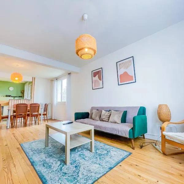 Appartement spacieux et lumineux pour 5 personnes, Hotel in Clermont-Ferrand