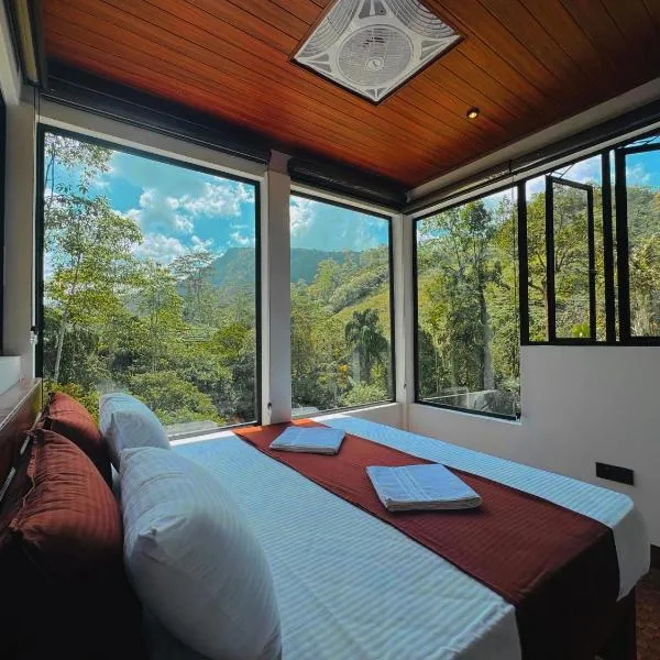 Rainforest cabin, hotel di Deniyaya