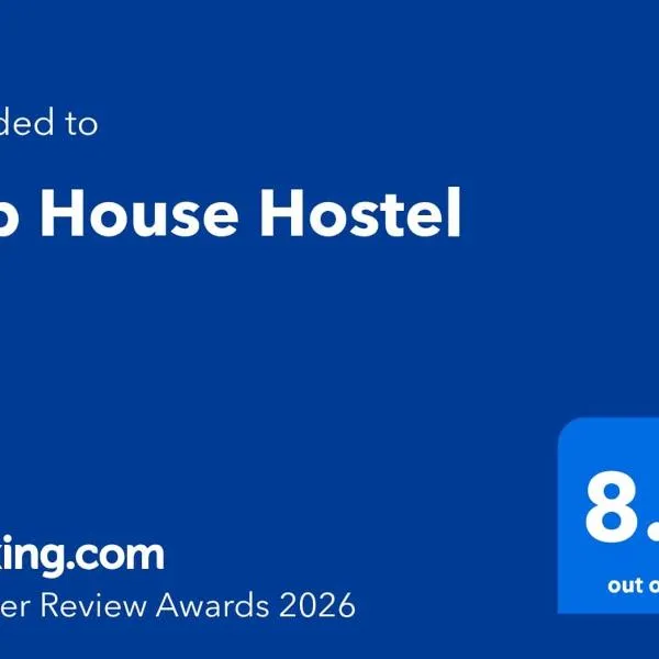 Top House Hostel, hotel a Abu Dhab