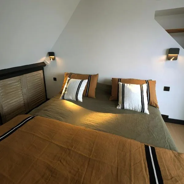 Hotel Piano 2 - Mont-St-Guibert - Louvain-la-Neuve、Corbaisのホテル