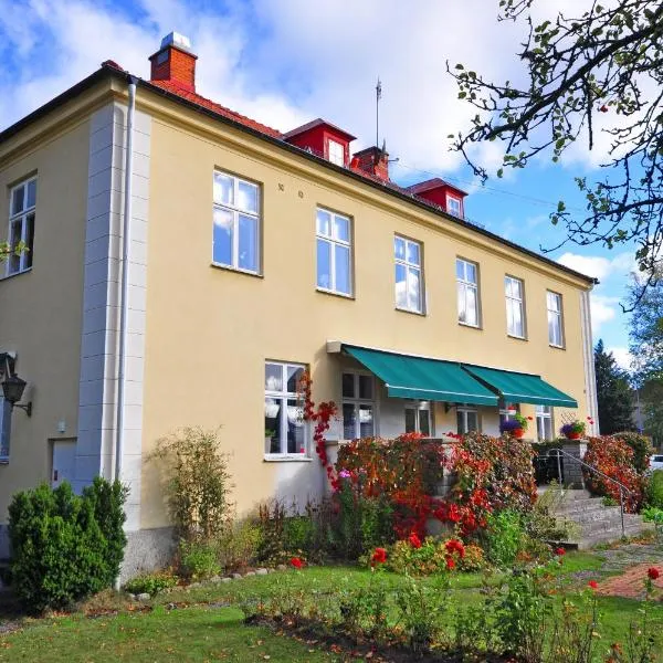 Pensionat Prästgården, hotel v destinaci Töreboda