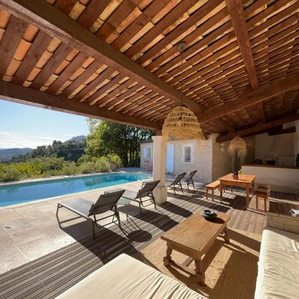 Clos des Cassis - Maison d'Hôtes, hotel em Villeneuve