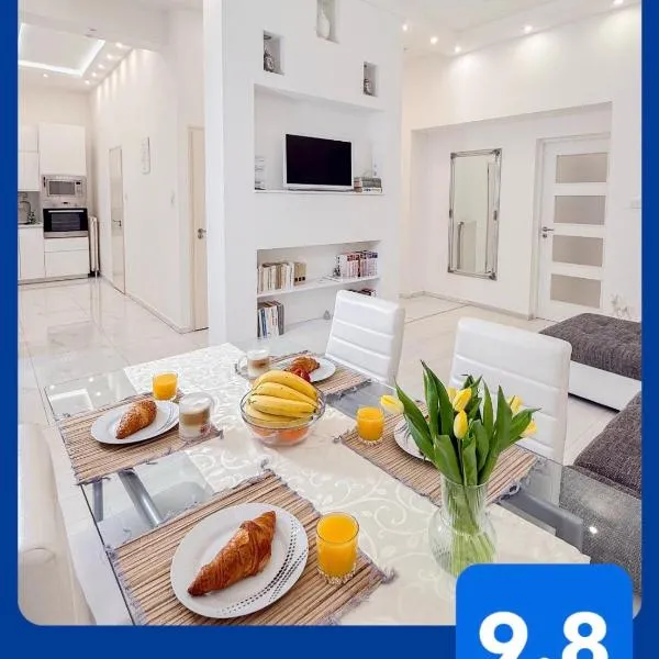 Izabellas Luxury Suite Downtown: Budapeşte'de bir otel