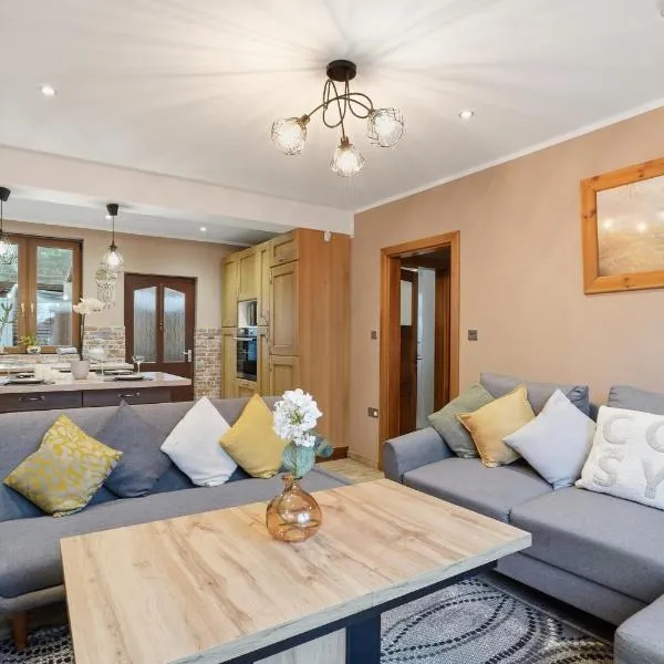Beautiful 3 Bedroom In Birmingham, hotel a Oldbury