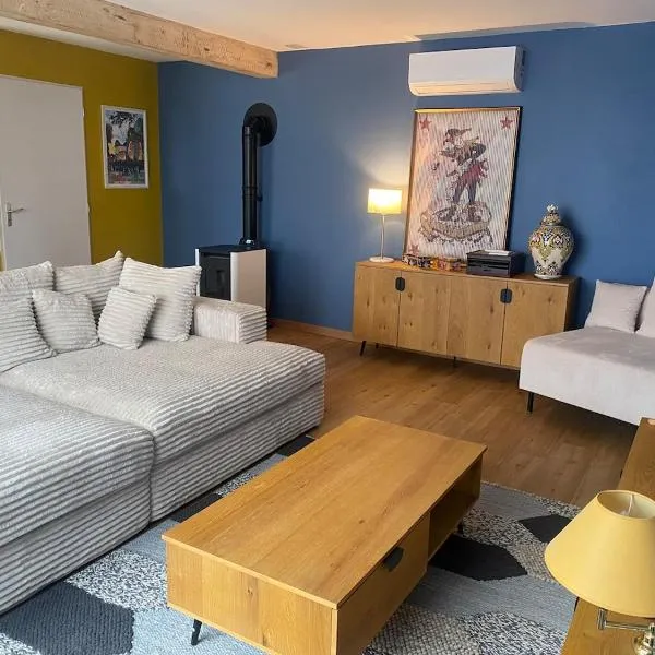 La Grange des Pépettes !, hotelli kohteessa Saint-Germain-des-Fossés