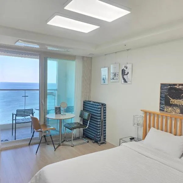 Sokcho Summitbay 1708 "Ocean View", khách sạn ở Sokcho