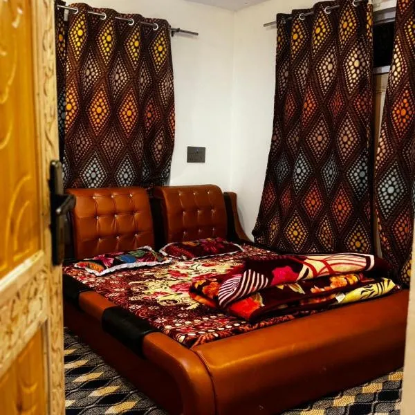 Aadil Paying Guest House Near Gulmarg, hotell sihtkohas Tangmarg