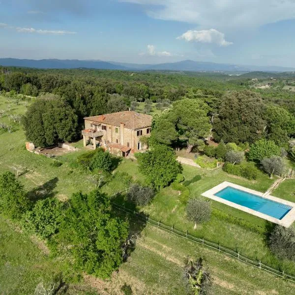 Tuscan Farmhouses at Castello del Calcione Estate, hotel a Lucignano